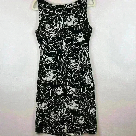 American Living Sheath Dress Women’s 8 Black & White Floral Ruched Lined - Picture 2 of 8